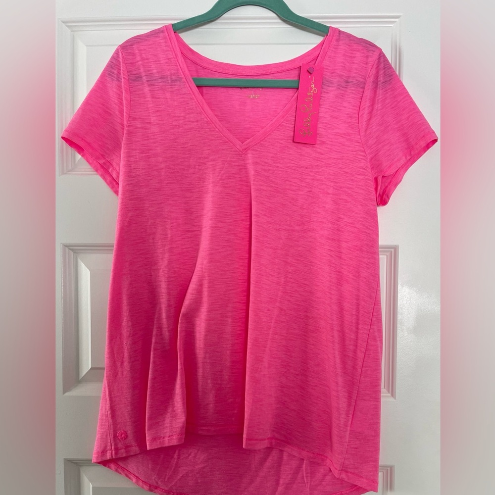Nwt Lilly Pulitzer, Etta, V-neck T-shirt, size large